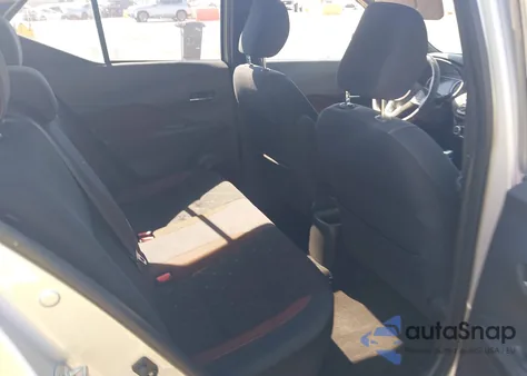 2019 Nissan Kicks Sr из США, поврежденный, VIN 3N1CP5CU2KL528202